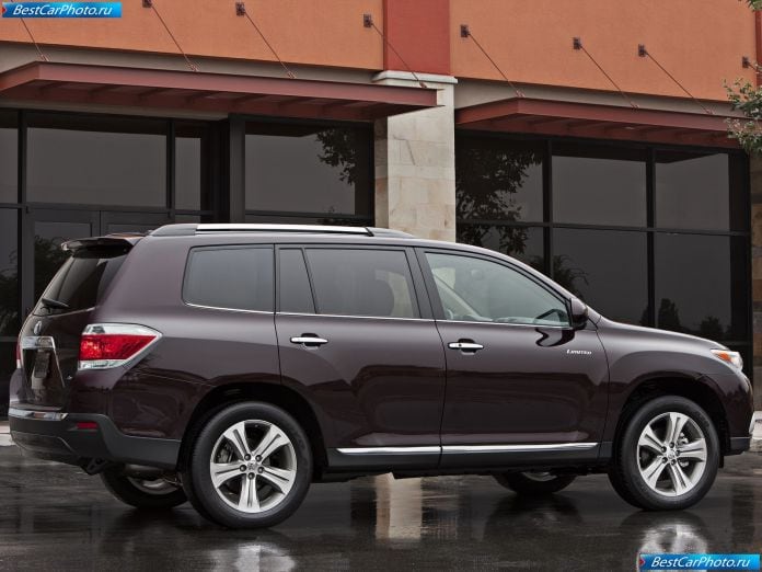 2011 Toyota Highlander - фотография 16 из 49