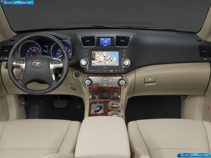 2011 Toyota Highlander - фотография 20 из 49