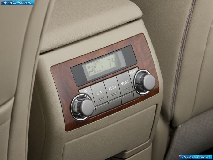 2011 Toyota Highlander - фотография 23 из 49