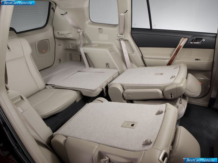 2011 Toyota Highlander - фотография 32 из 49