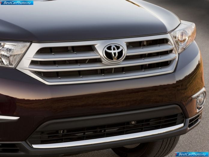 2011 Toyota Highlander - фотография 40 из 49