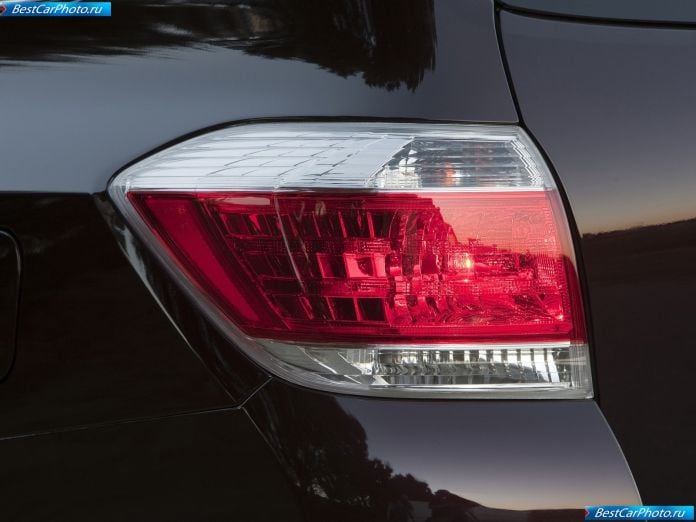 2011 Toyota Highlander - фотография 43 из 49