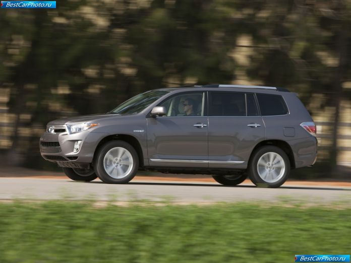 2011 Toyota Highlander Hybrid - фотография 9 из 34
