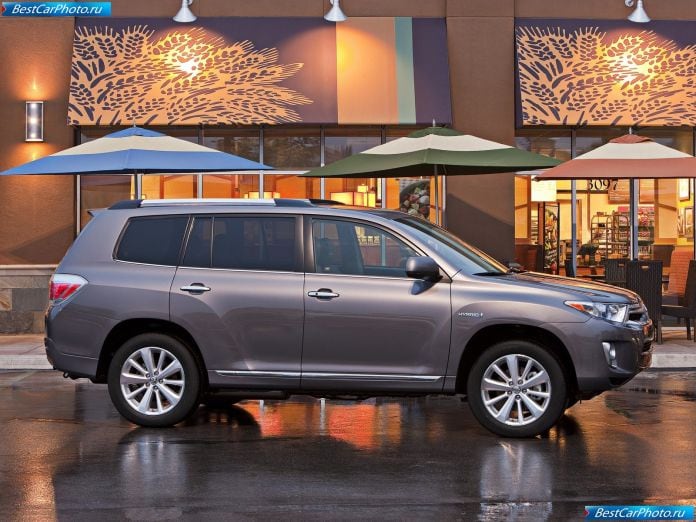 2011 Toyota Highlander Hybrid - фотография 10 из 34