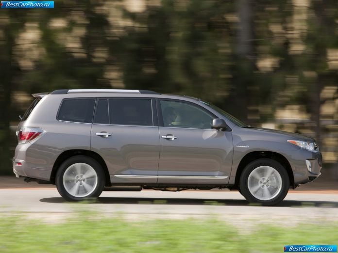 2011 Toyota Highlander Hybrid - фотография 13 из 34