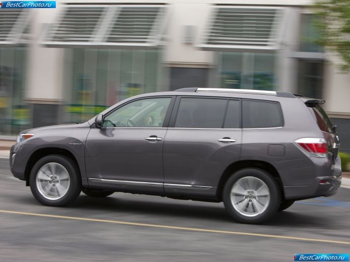 2011 Toyota Highlander Hybrid - фотография 14 из 34