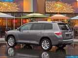 toyota_2011-highlander_hybrid_1600x1200_015.jpg