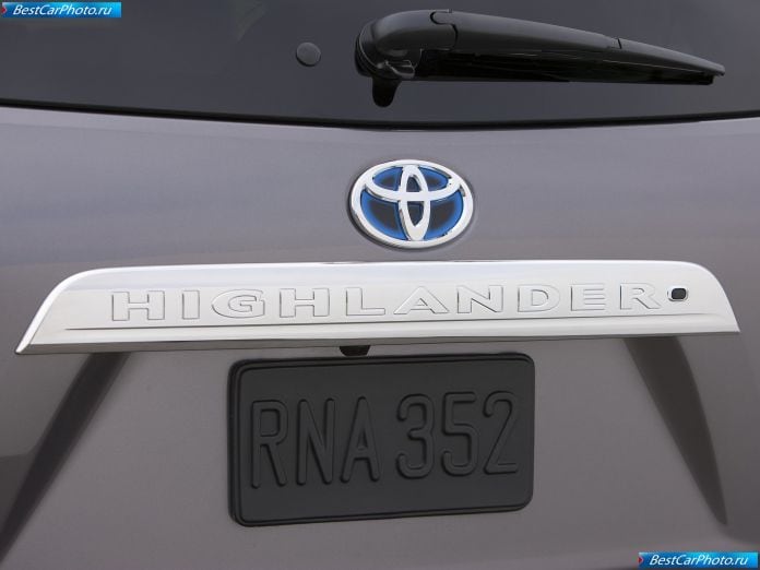 2011 Toyota Highlander Hybrid - фотография 27 из 34