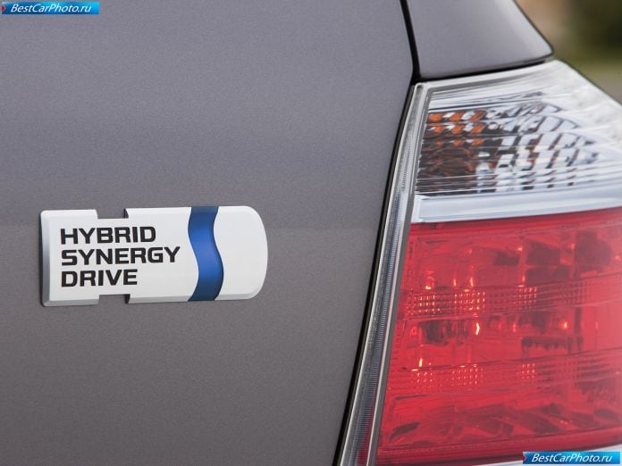 2011 Toyota Highlander Hybrid - фотография 28 из 34