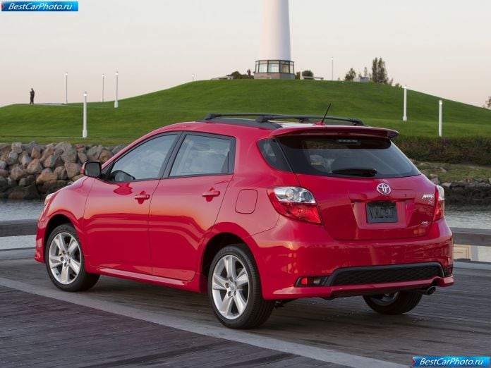 2011 Toyota Matrix - фотография 20 из 38