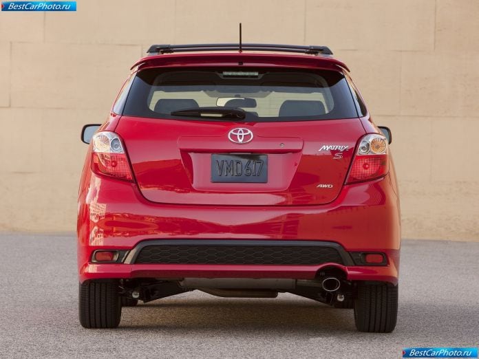 2011 Toyota Matrix - фотография 24 из 38