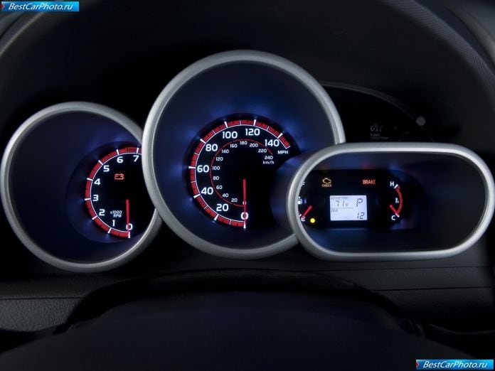 2011 Toyota Matrix - фотография 27 из 38
