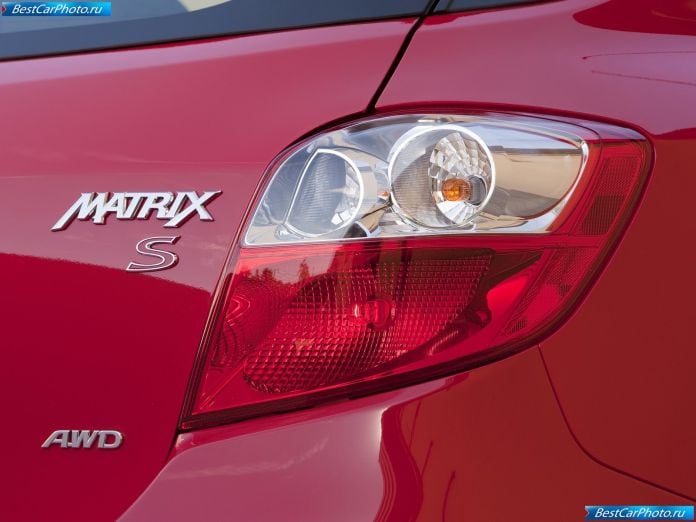 2011 Toyota Matrix - фотография 35 из 38