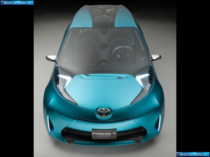 2011 Toyota Prius C Concept - фотография 22 из 28