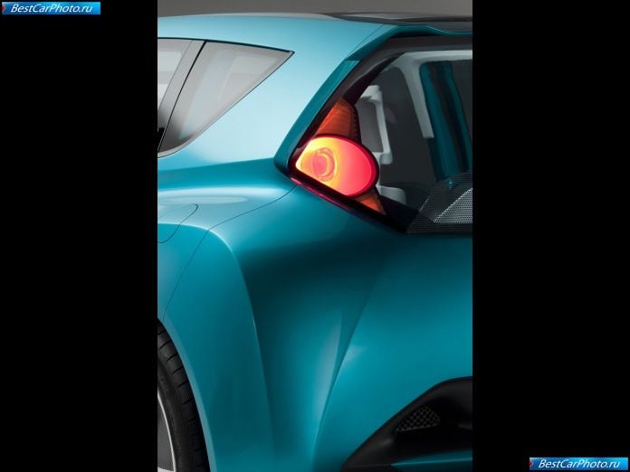 2011 Toyota Prius C Concept - фотография 28 из 28