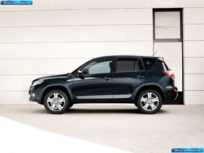 2011 Toyota Rav4 - фотография 8 из 16