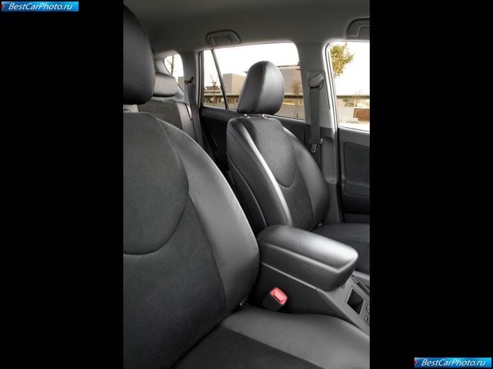 2011 Toyota Rav4 - фотография 16 из 16
