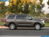 toyota_2011-sequoia_1600x1200_015.jpg