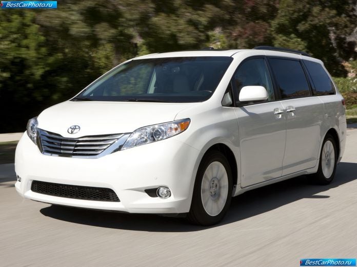 2011 Toyota Sienna - фотография 6 из 117