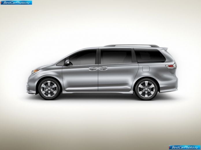2011 Toyota Sienna - фотография 19 из 117