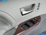 toyota_2011-sienna_1600x1200_066.jpg