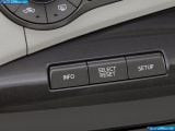 toyota_2011-sienna_1600x1200_068.jpg