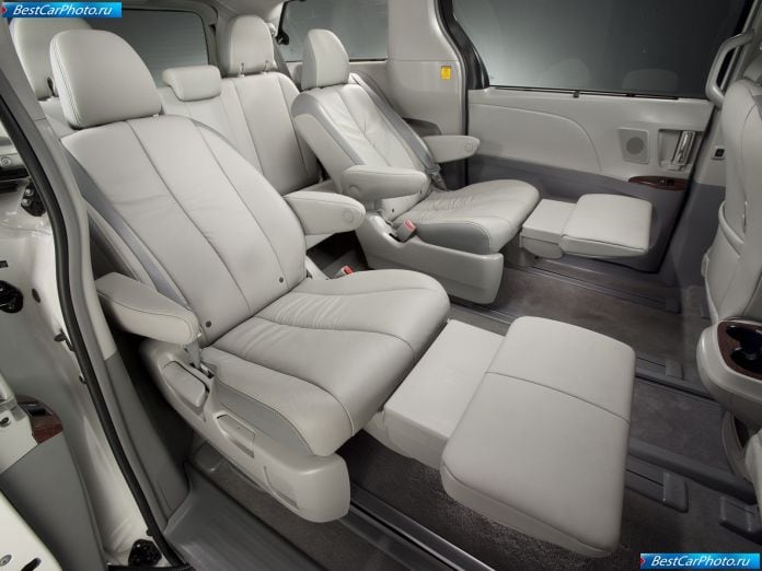 2011 Toyota Sienna - фотография 85 из 117