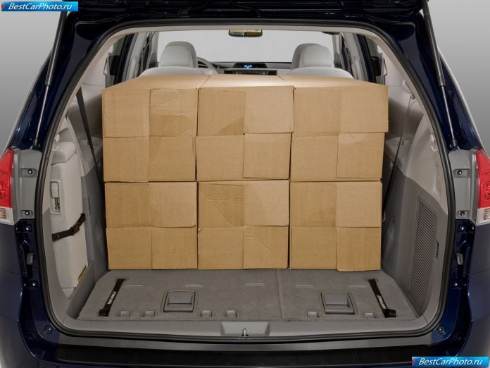2011 Toyota Sienna - фотография 93 из 117