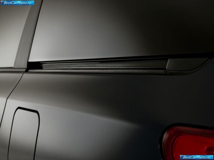 2011 Toyota Sienna - фотография 106 из 117