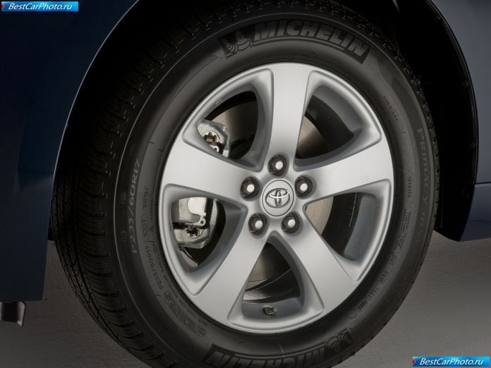 2011 Toyota Sienna - фотография 110 из 117