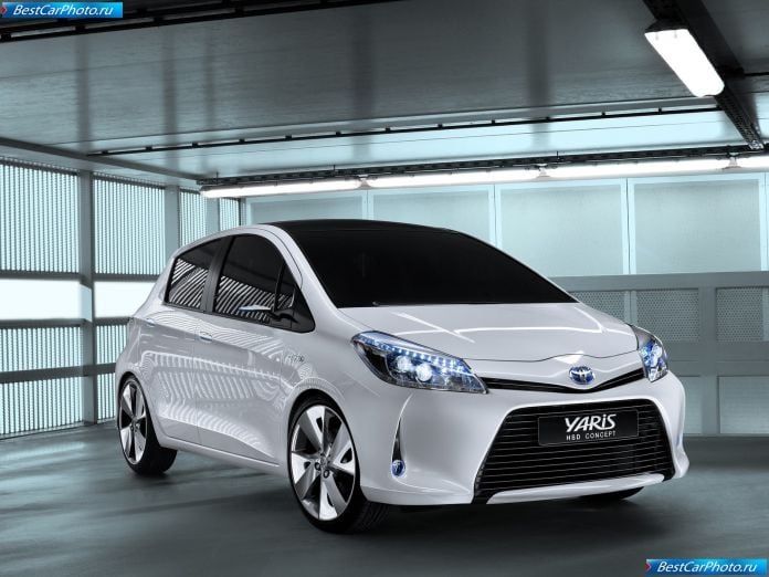 2011 Toyota Yaris Hsd Concept - фотография 2 из 18