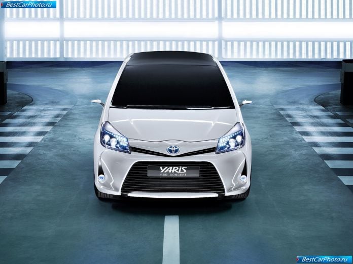 2011 Toyota Yaris Hsd Concept - фотография 14 из 18