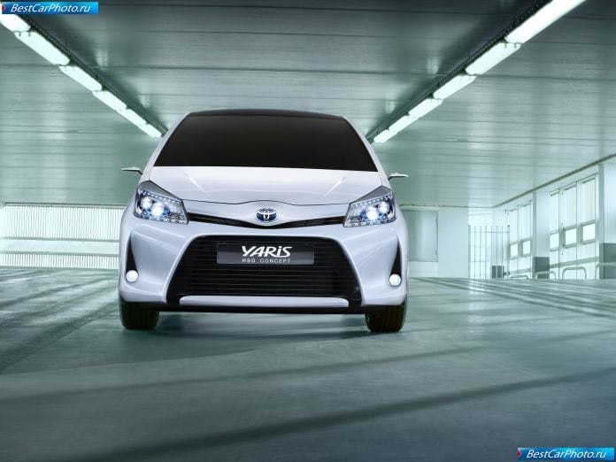 2011 Toyota Yaris Hsd Concept - фотография 15 из 18