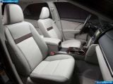 toyota_2012-camry_1600x1200_022.jpg