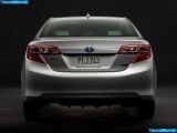 toyota_2012-camry_hybrid_1600x1200_022.jpg