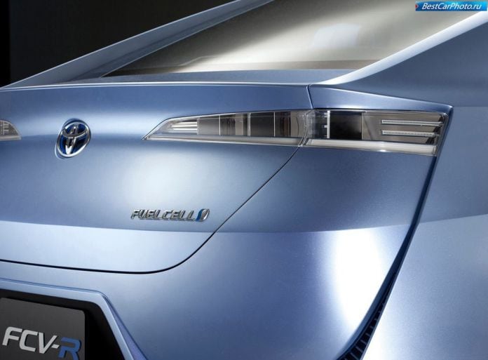 2012 Toyota FCV-R Concept - фотография 17 из 19
