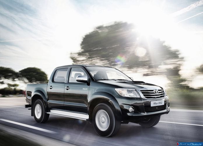 2012 Toyota Hilux - фотография 2 из 36