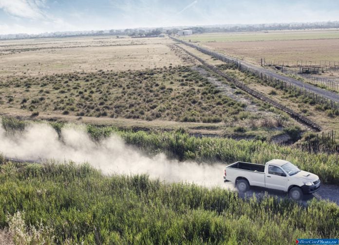 2012 Toyota Hilux - фотография 12 из 36