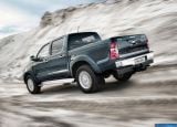 toyota_2012-hilux_1600x1200_018.jpg