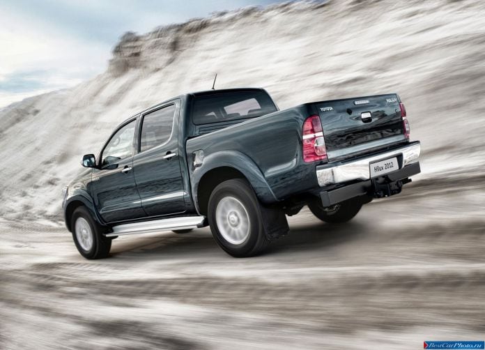 2012 Toyota Hilux - фотография 18 из 36