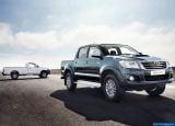 toyota_2012-hilux_1600x1200_022.jpg