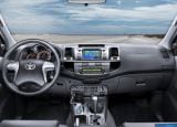 toyota_2012-hilux_1600x1200_026.jpg