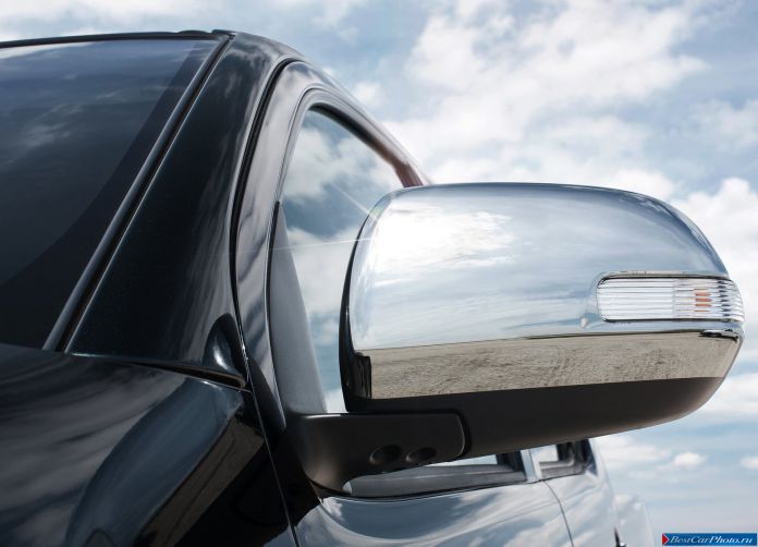 2012 Toyota Hilux - фотография 31 из 36