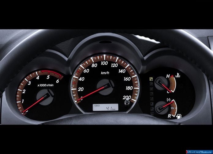 2012 Toyota Hilux - фотография 36 из 36