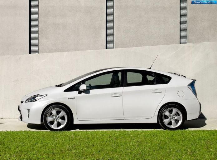 2012 Toyota Prius - фотография 6 из 14