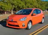 toyota_2012-prius_c_1024x768_012.jpg