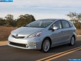 toyota_2012-prius_v_1600x1200_008.jpg