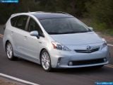 toyota_2012-prius_v_1600x1200_009.jpg