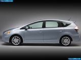 toyota_2012-prius_v_1600x1200_031.jpg