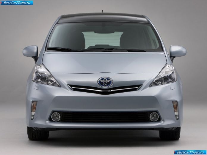 2012 Toyota Prius V - фотография 36 из 77
